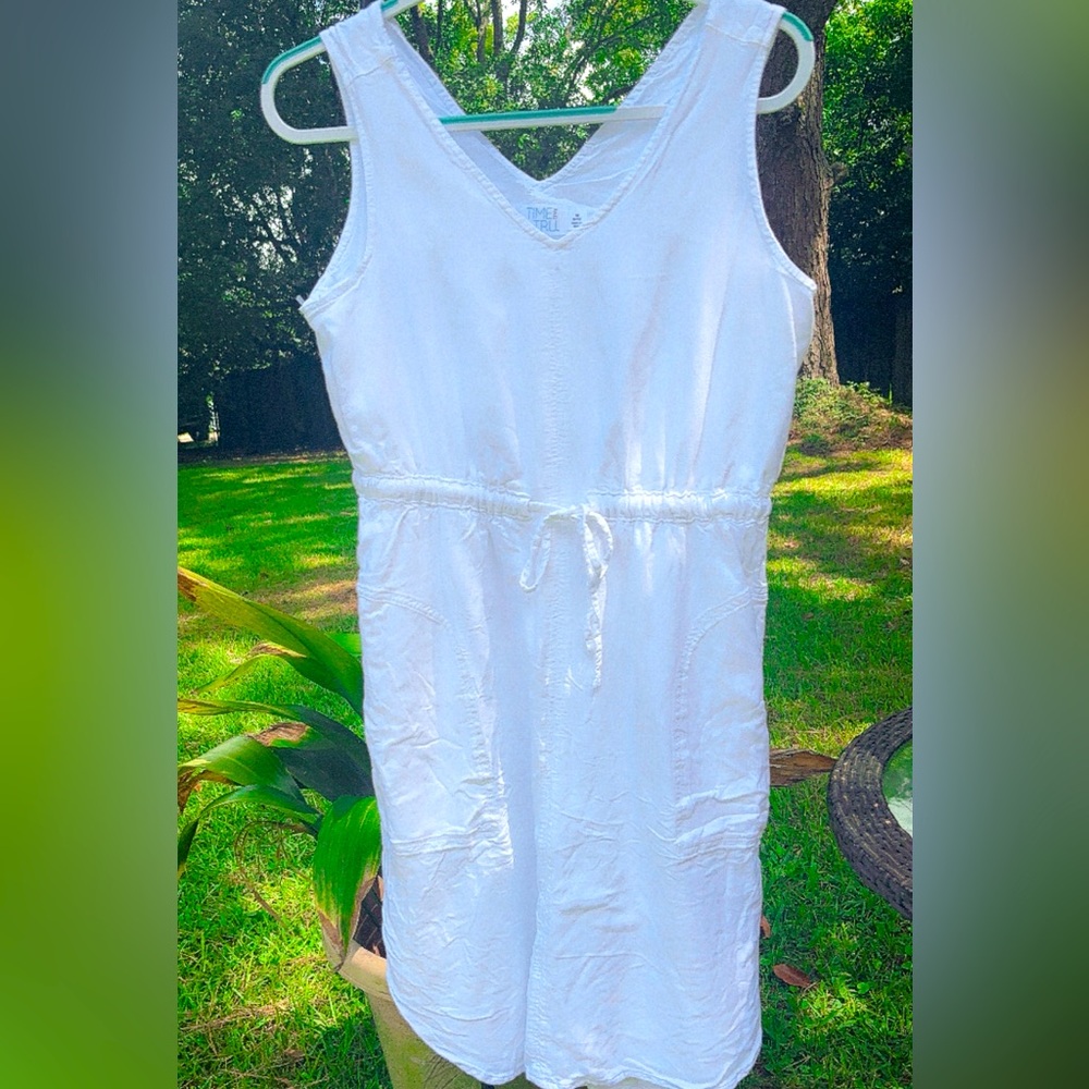 White dress with pockets